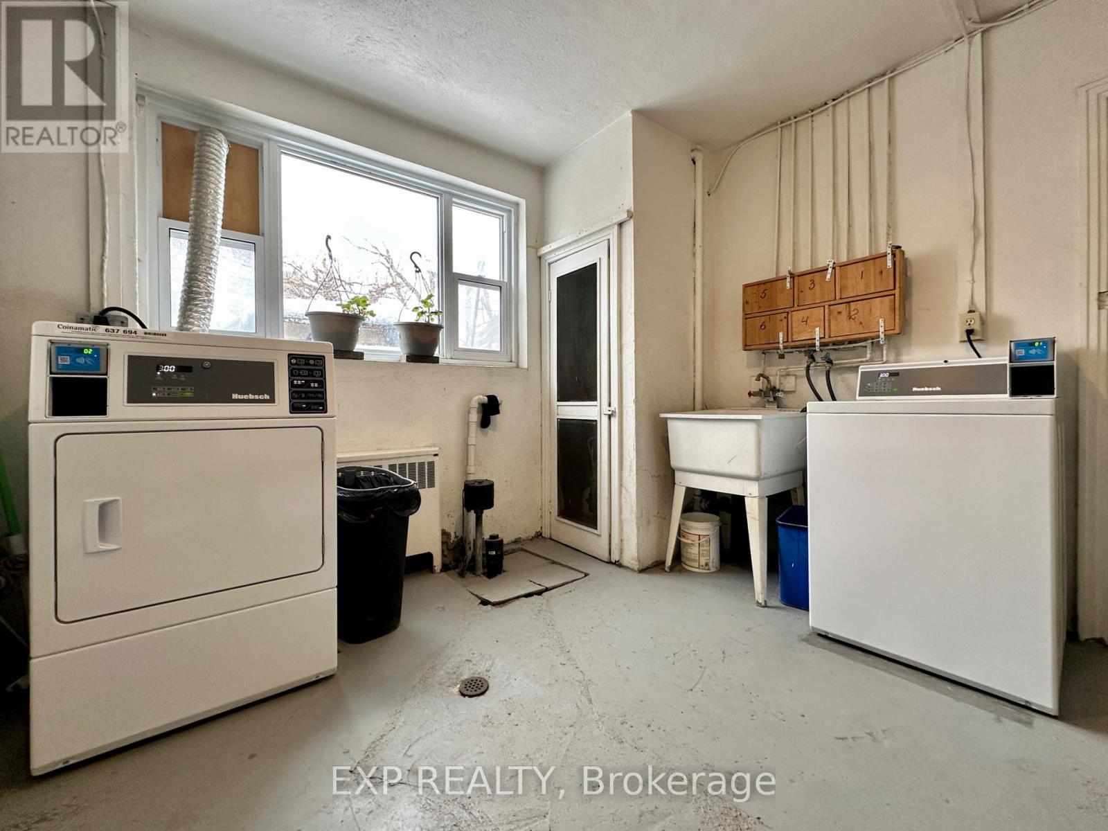 5 - 839 Kirkwood Avenue, Ottawa, Ontario  K1Z 5Y1 - Photo 16 - X12813192