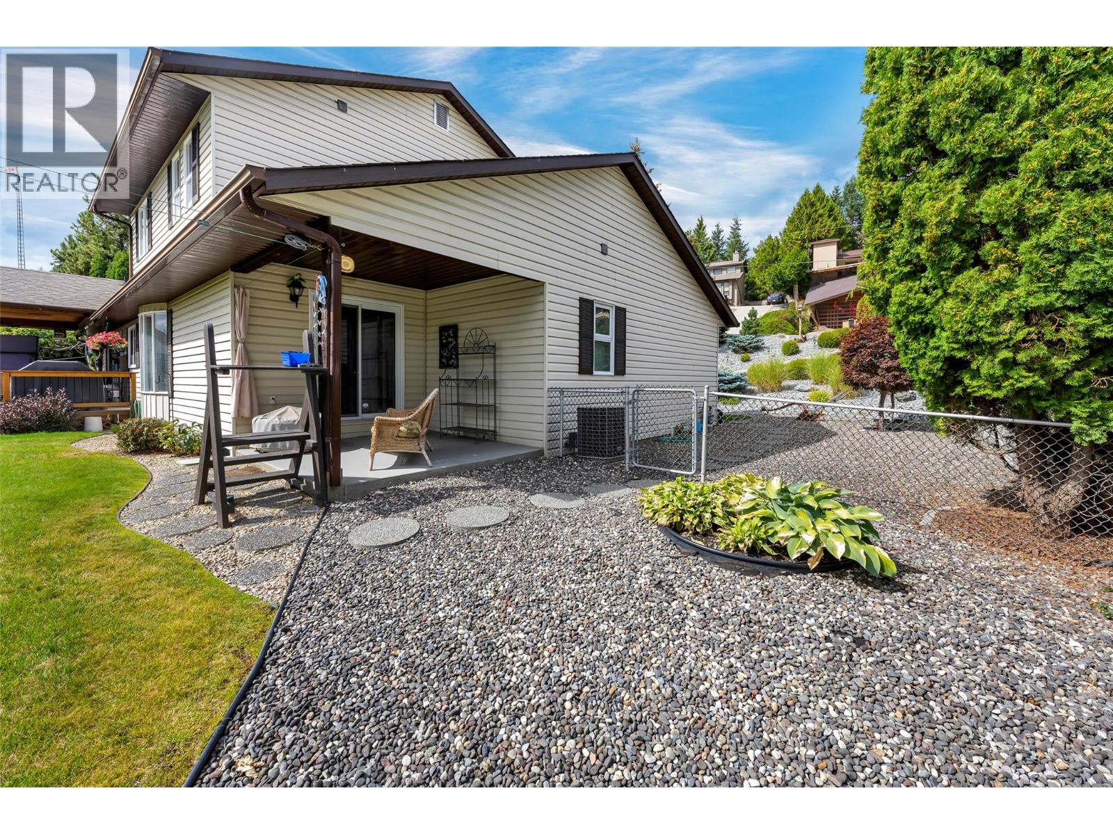 6463 Blue Jay Road, Vernon, British Columbia  V1H 1W5 - Photo 34 - 10376570