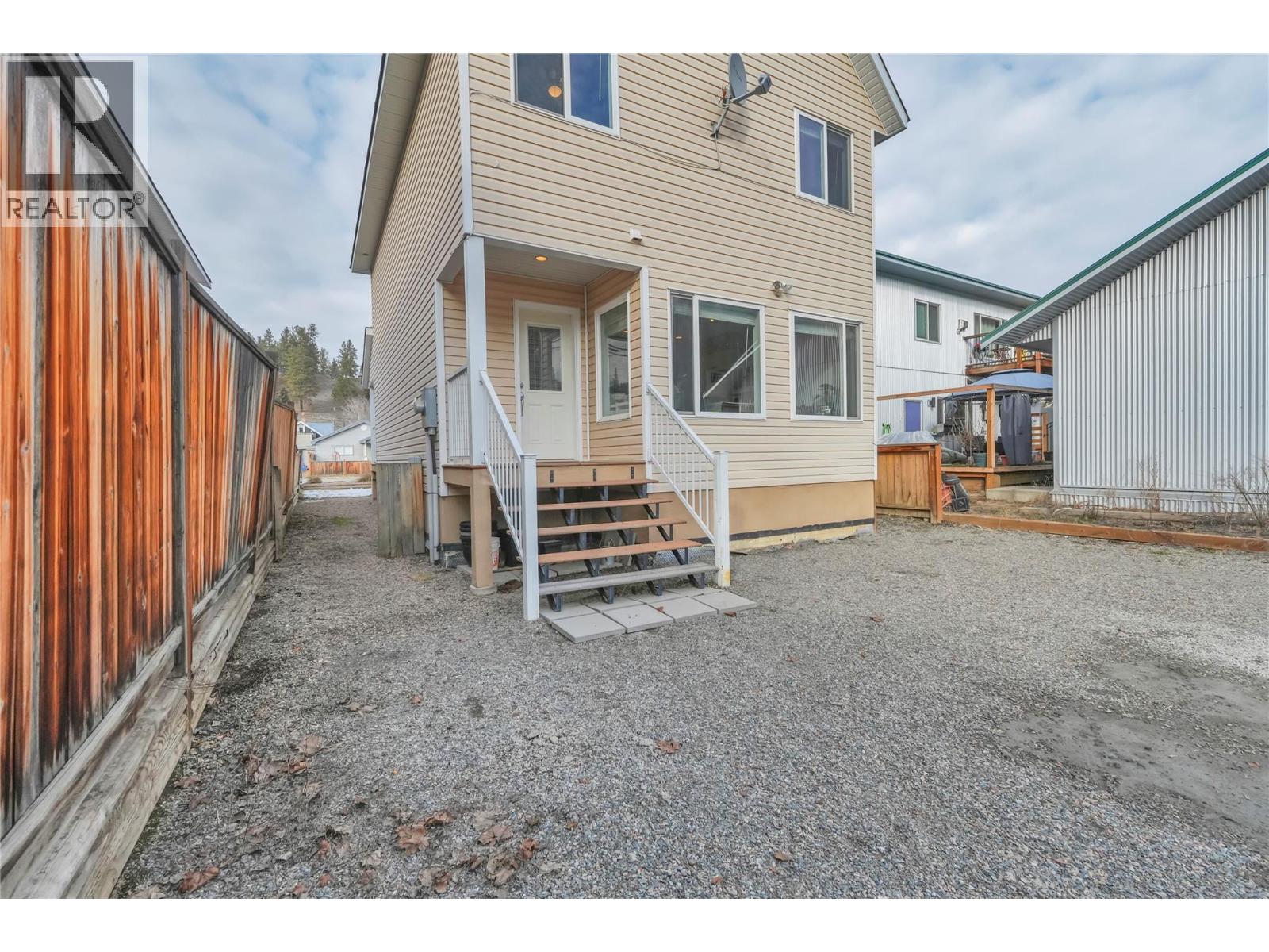 204 Angela Avenue, Princeton, British Columbia  V0X 1W0 - Photo 12 - 10376142