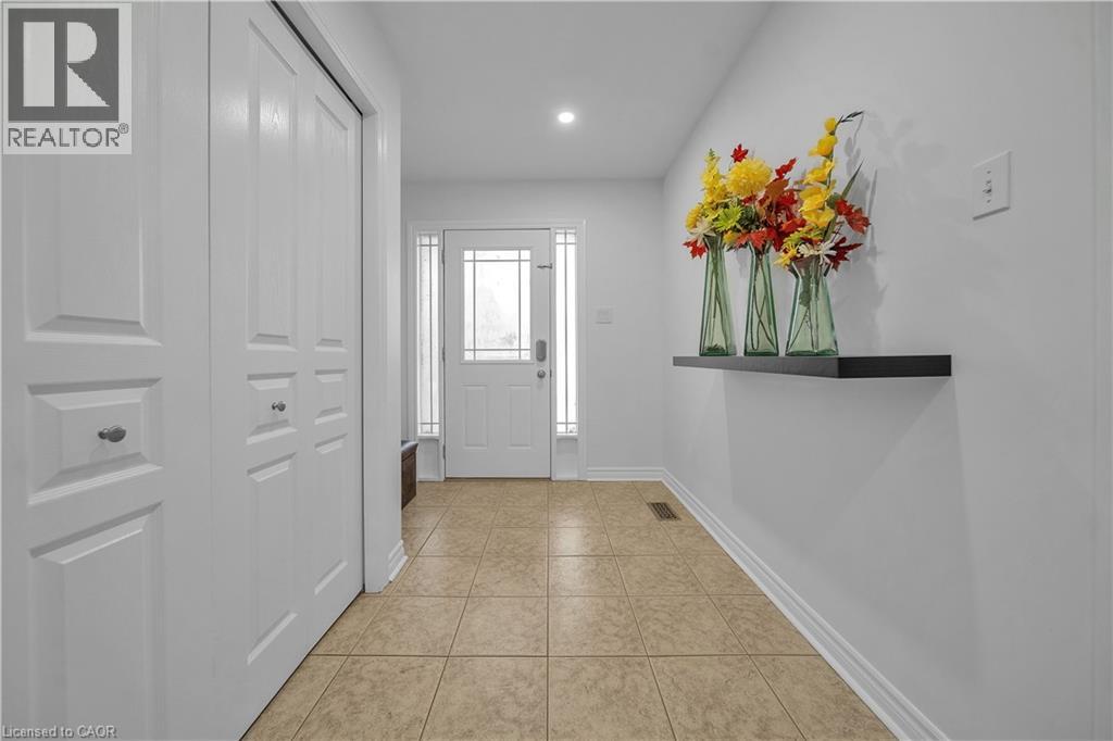 15 Dominion Drive, Guelph, Ontario  N1L 0B5 - Photo 5 - 40805266