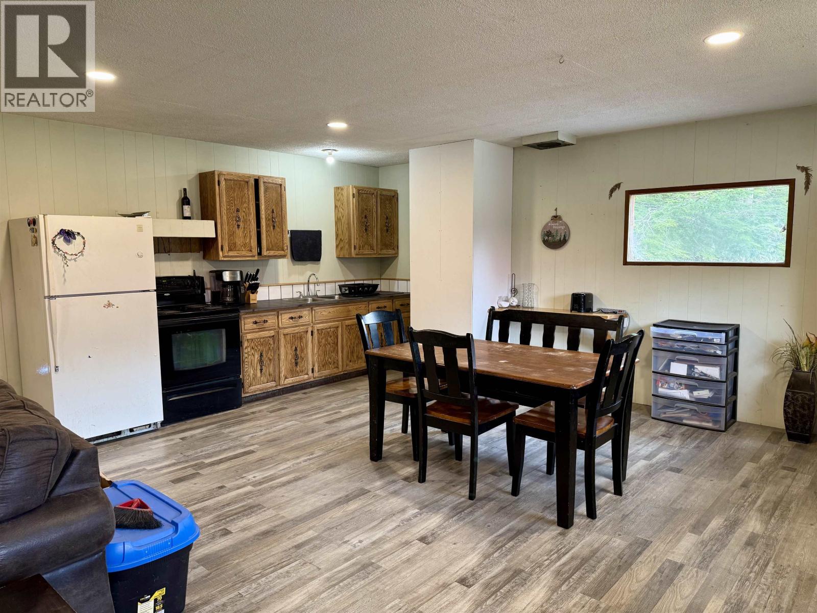 2498 S Douglas Drive, Hagensborg, British Columbia  V0T 1H0 - Photo 16 - R2897406