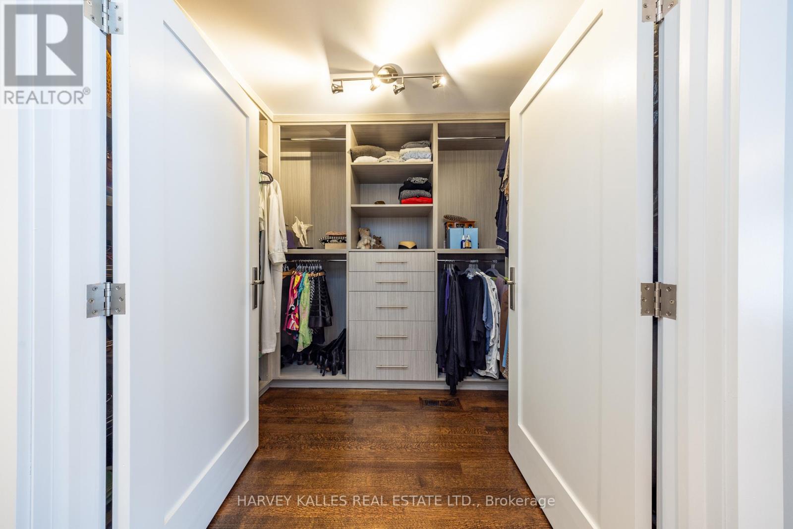 353 Briar Hill Avenue, Toronto, Ontario  M4R 1J3 - Photo 18 - C12813146