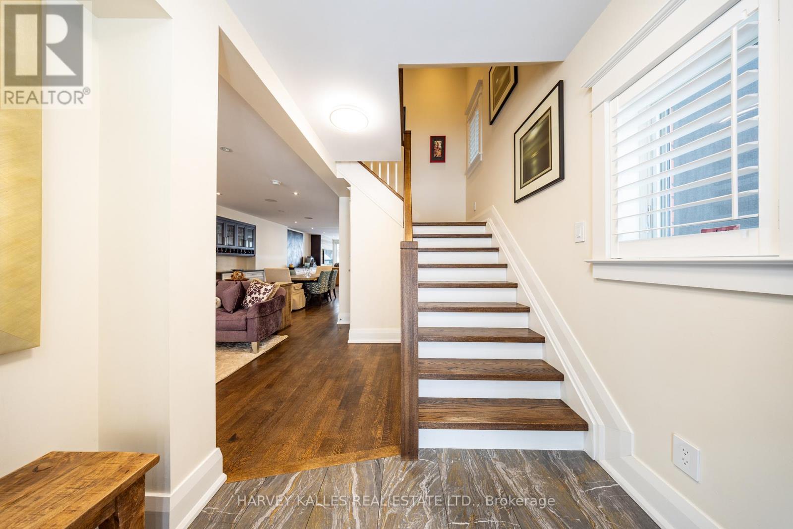 353 Briar Hill Avenue, Toronto, Ontario  M4R 1J3 - Photo 3 - C12813146