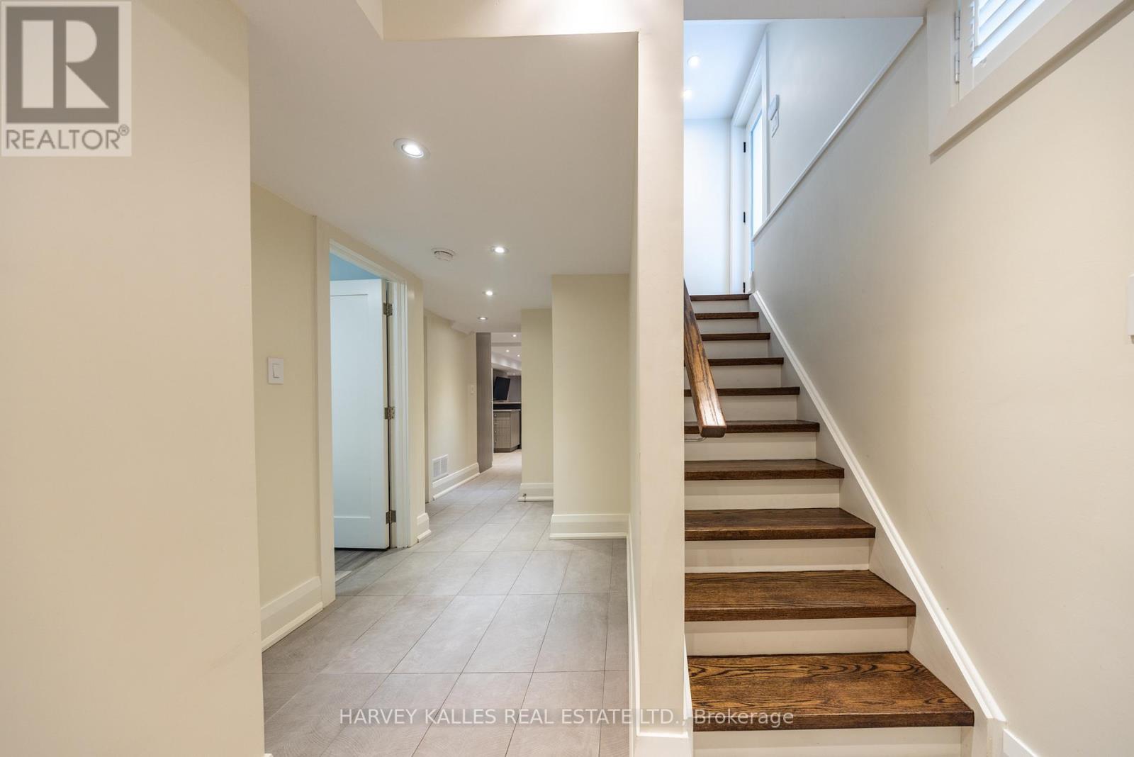 353 Briar Hill Avenue, Toronto, Ontario  M4R 1J3 - Photo 30 - C12813146