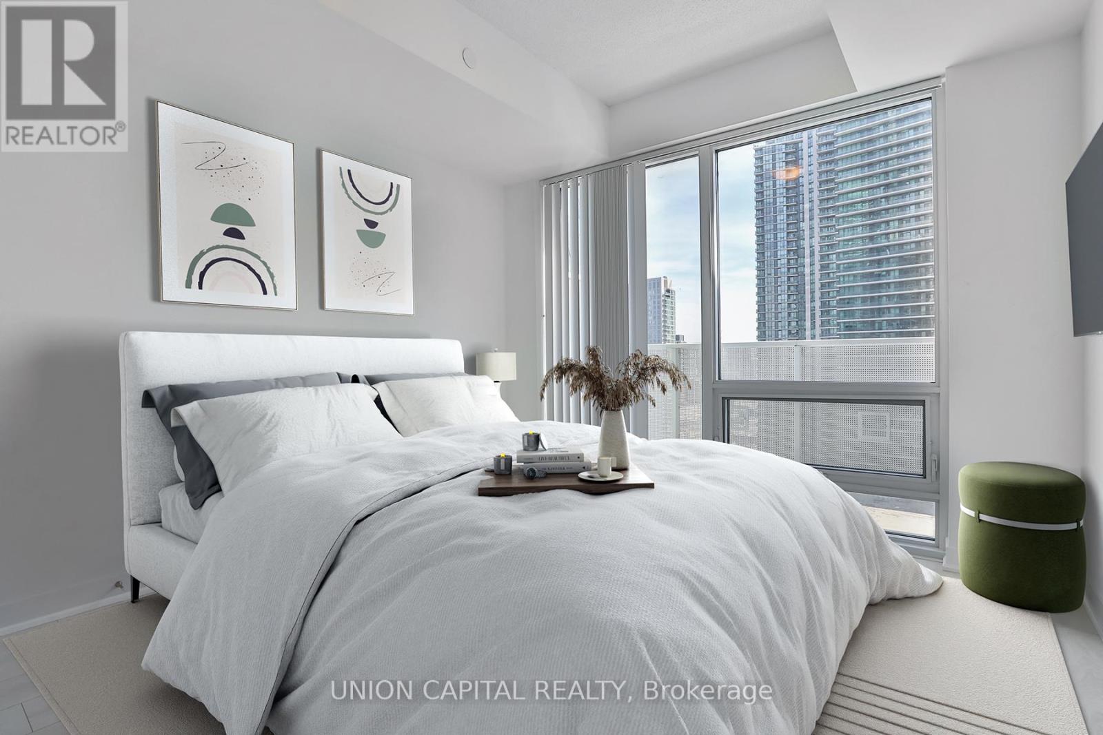 2305 - 88 Harbour Street, Toronto, Ontario  M5J 1B7 - Photo 2 - C12813158