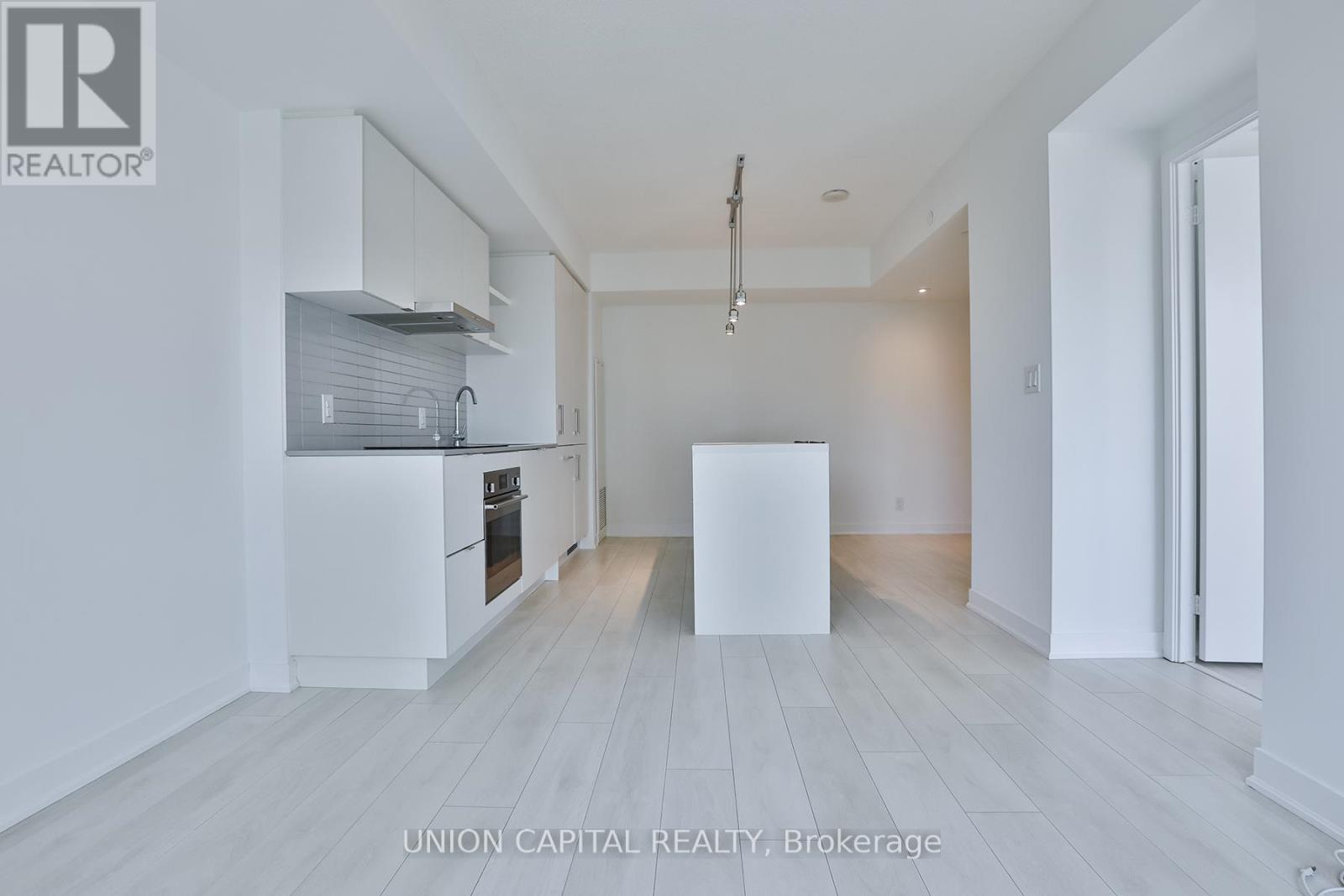 2305 - 88 Harbour Street, Toronto, Ontario  M5J 1B7 - Photo 21 - C12813158