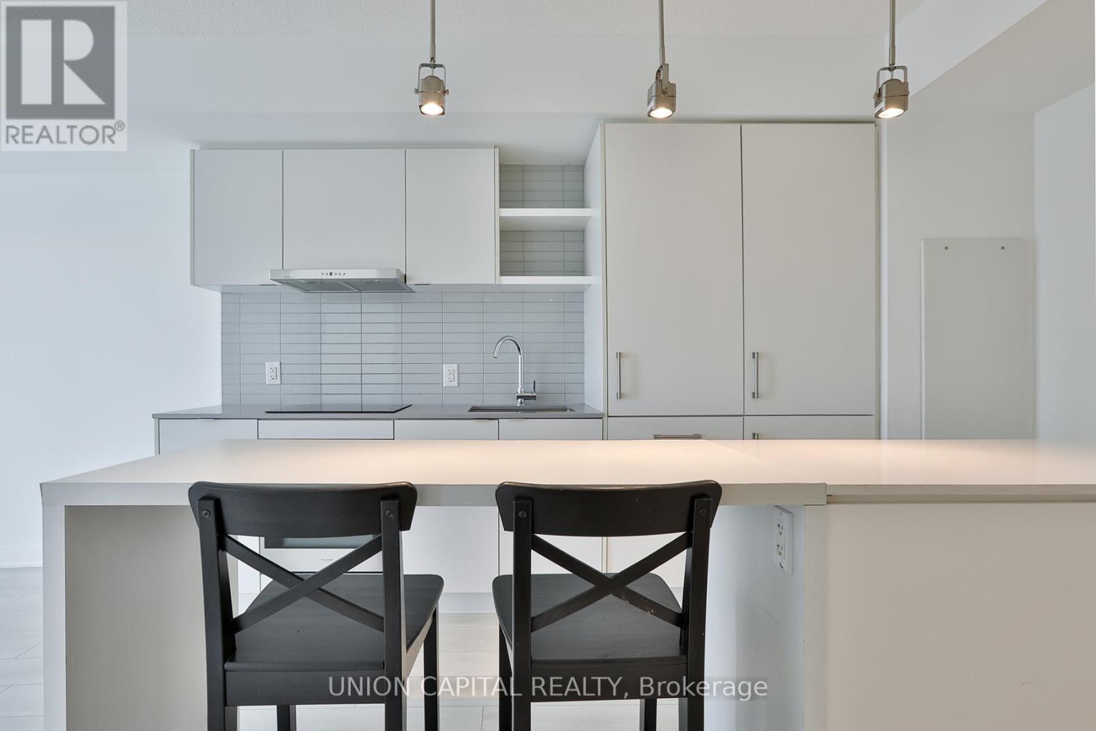 2305 - 88 Harbour Street, Toronto, Ontario  M5J 1B7 - Photo 29 - C12813158