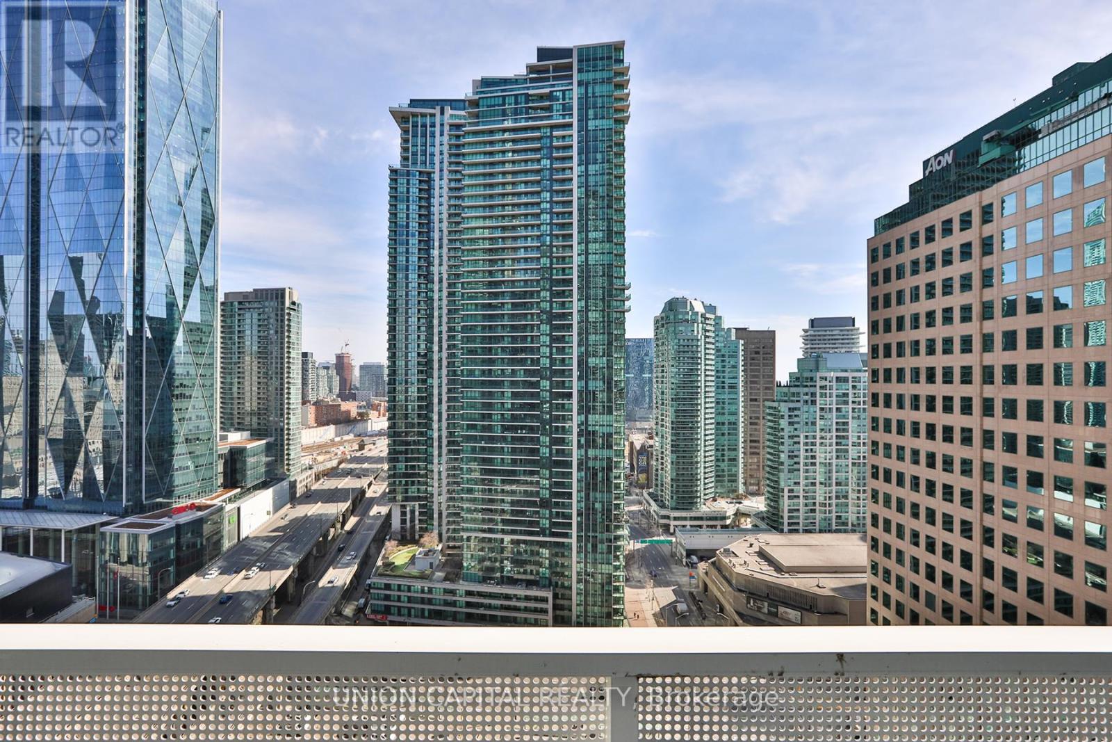 2305 - 88 Harbour Street, Toronto, Ontario  M5J 1B7 - Photo 6 - C12813158