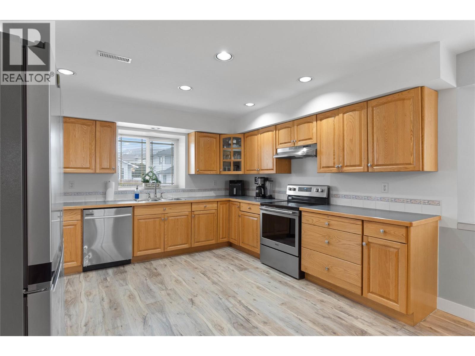 1098 North Glen Drive, Kamloops, British Columbia  V2B 5C1 - Photo 14 - 10376757