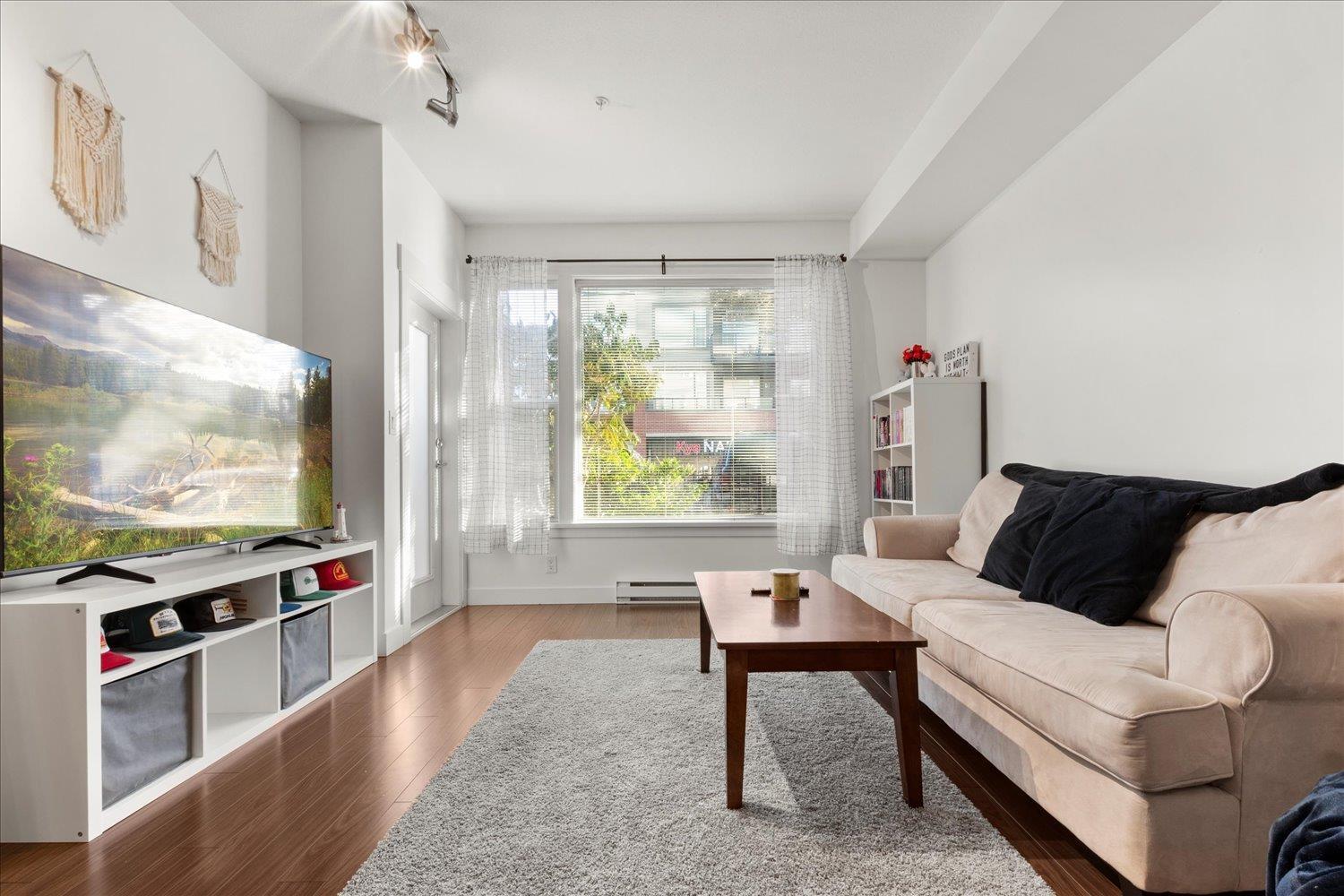 105 33539 Holland Avenue, Abbotsford, British Columbia  V2S 0C6 - Photo 3 - R3080613