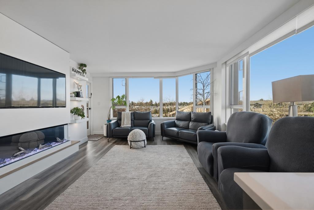 601 3150 Gladwin Road, Abbotsford, British Columbia  V2T 5S9 - Photo 2 - R3092475