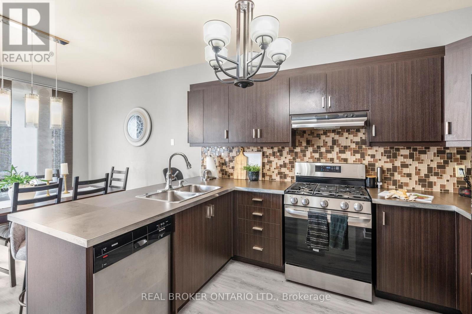 85 Laurier Avenue, Richmond Hill, Ontario  L4E 4P7 - Photo 15 - N12813068