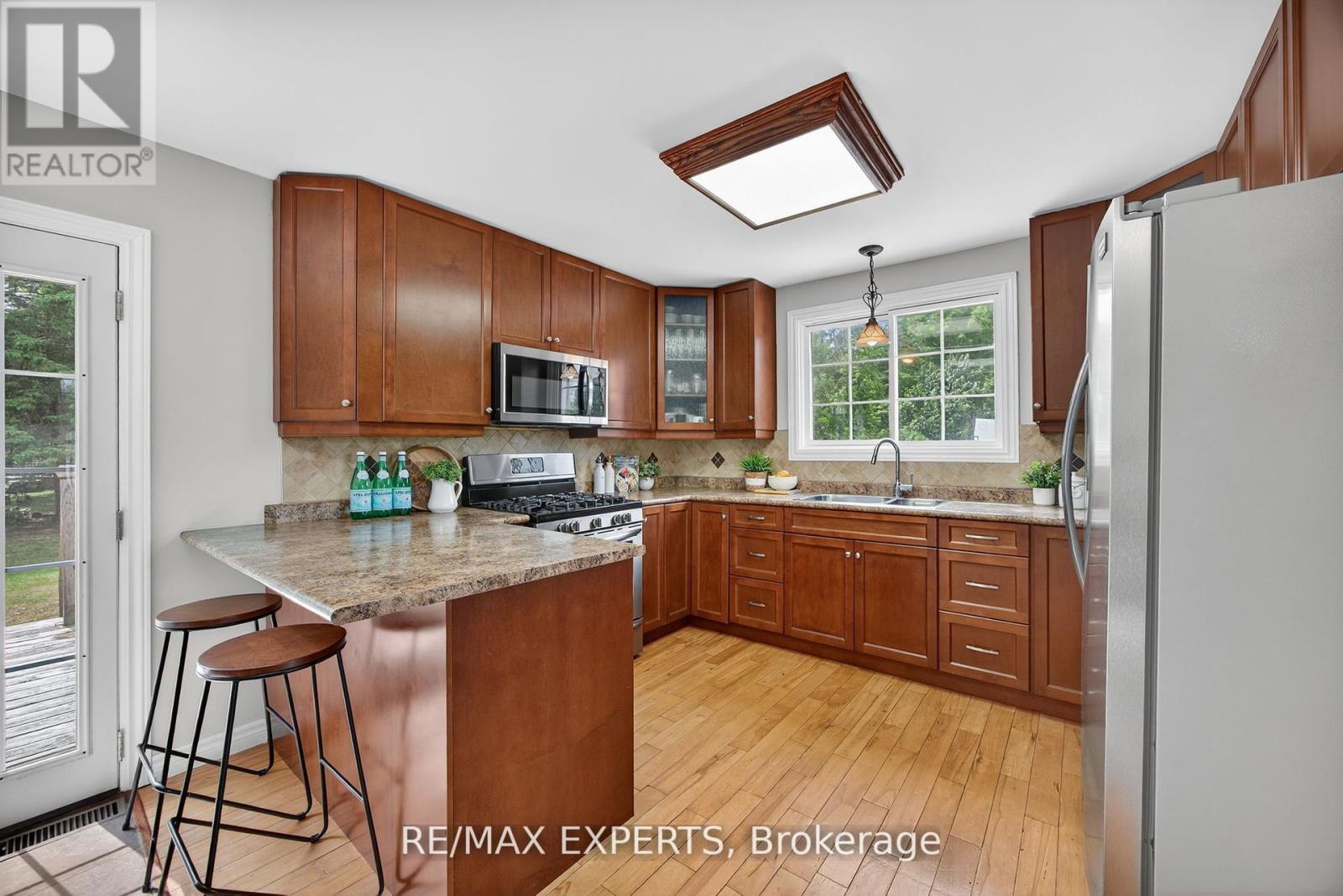 3114 Poplar Road, Innisfil, Ontario  L9S 2J9 - Photo 10 - N12813162