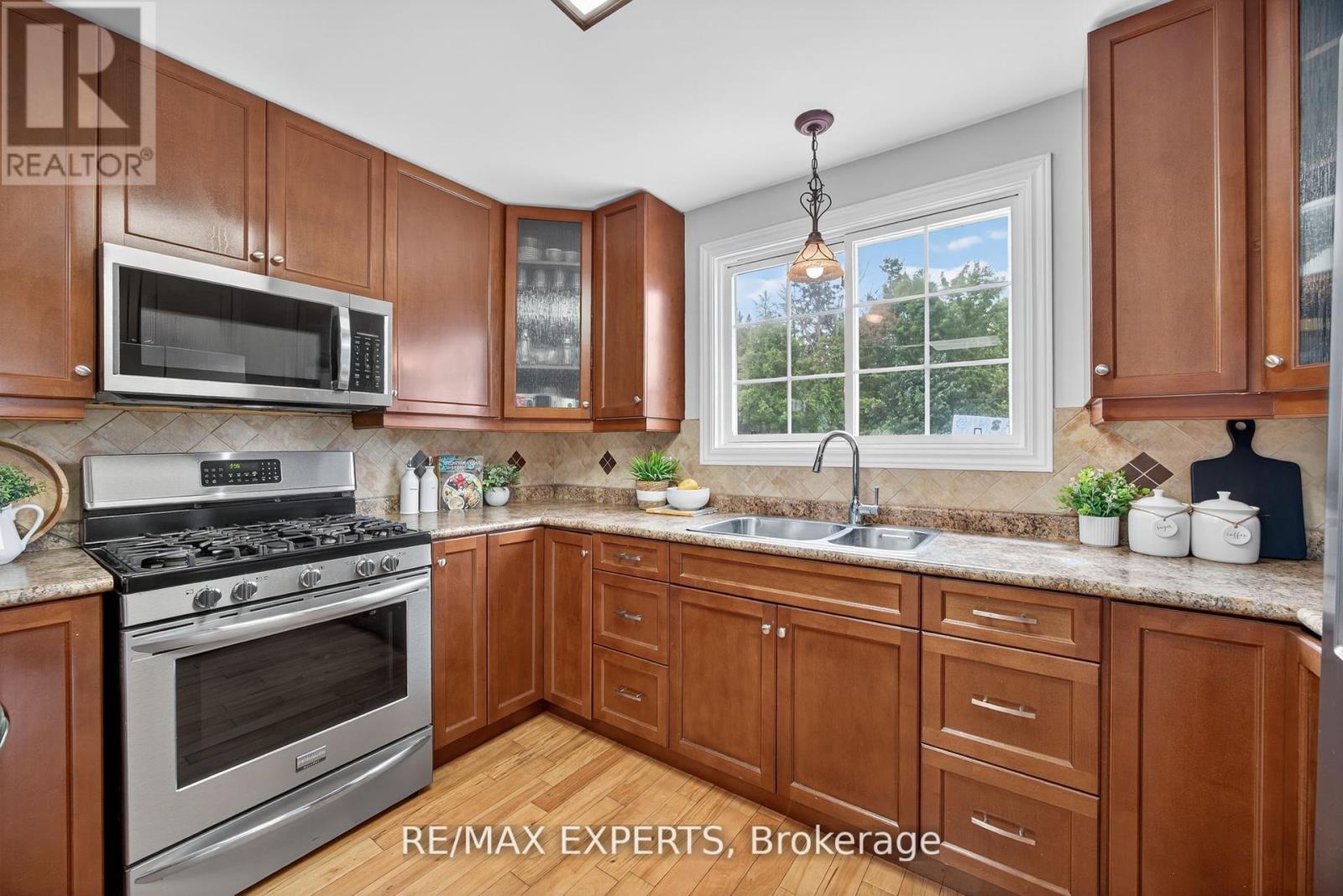 3114 Poplar Road, Innisfil, Ontario  L9S 2J9 - Photo 11 - N12813162