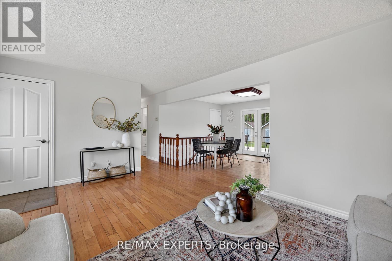 3114 Poplar Road, Innisfil, Ontario  L9S 2J9 - Photo 9 - N12813162