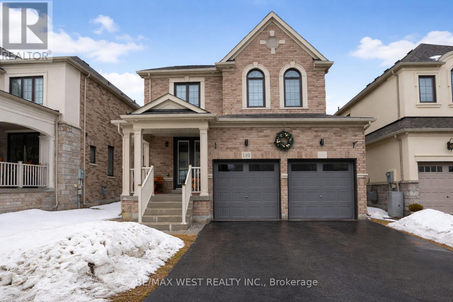 110 Scarlet Way, Bradford West Gwillimbury (Bradford), Ontario  L3Z 4J2 - Photo 1 - N12813206