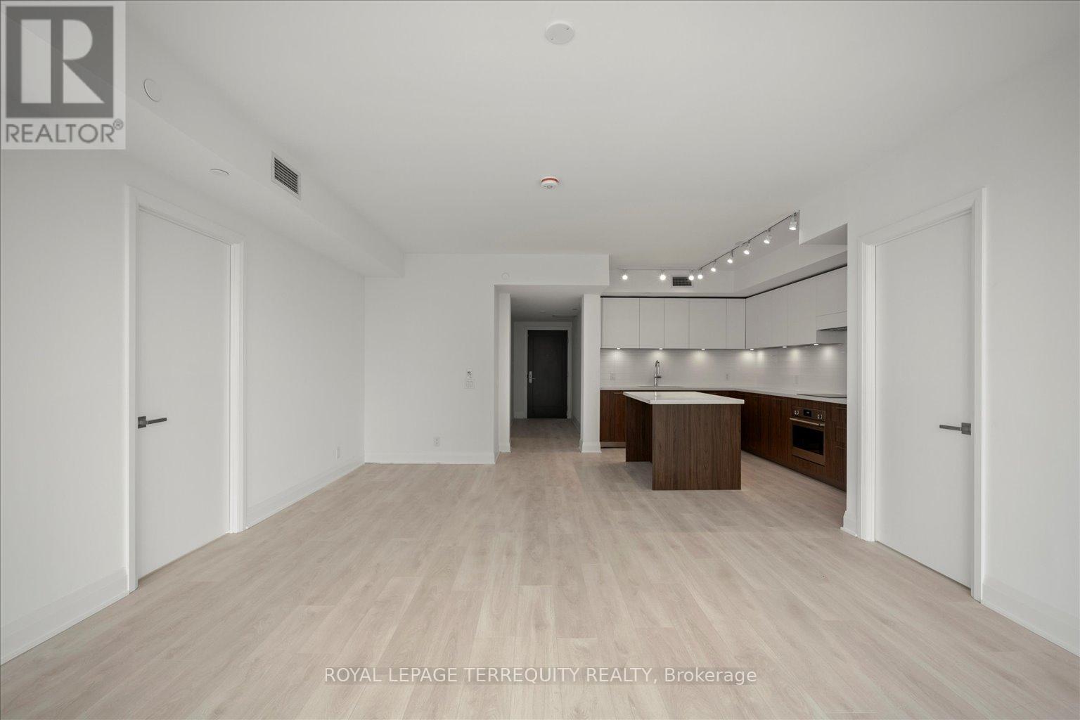 1406 - 33 Frederick Todd Way, Toronto, Ontario  M4G 0C9 - Photo 6 - C12655982