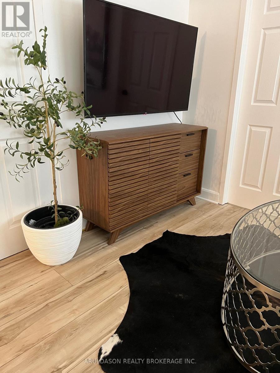 1 Givins Street, Toronto, Ontario  M6J 2X5 - Photo 29 - C12810968