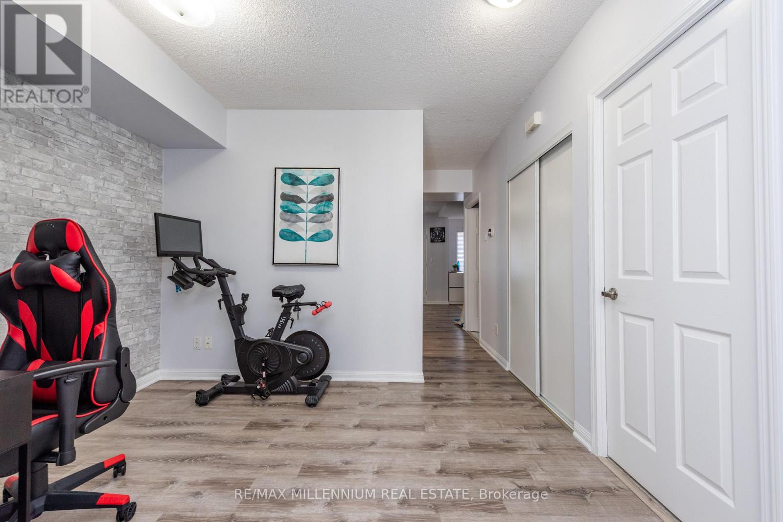 1034 - 3045 Finch Avenue E, Toronto, Ontario  M9M 0A5 - Photo 36 - W12802916