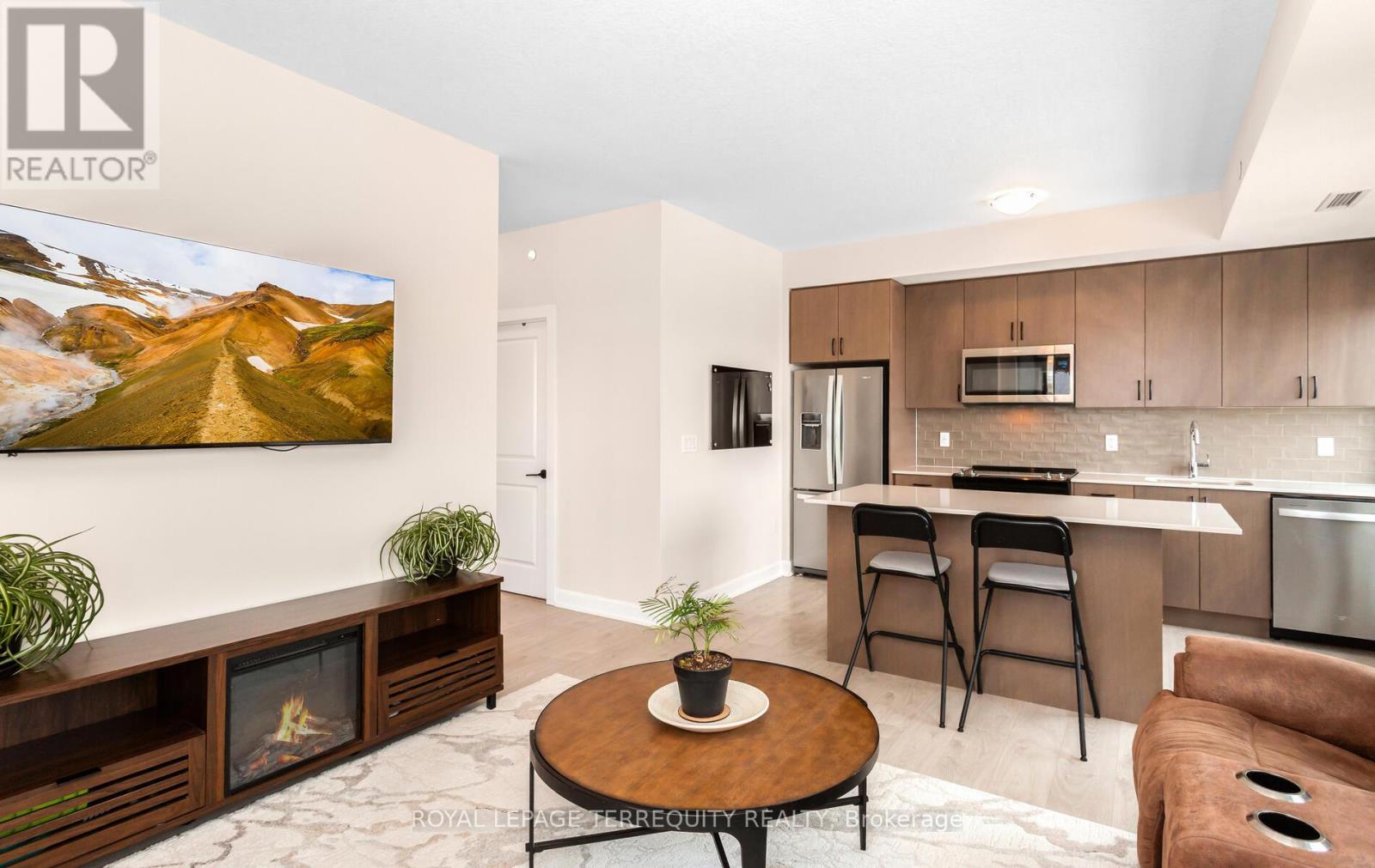 806 - 3200 William Coltson Avenue, Oakville, Ontario  L6H 7W6 - Photo 4 - W12813096