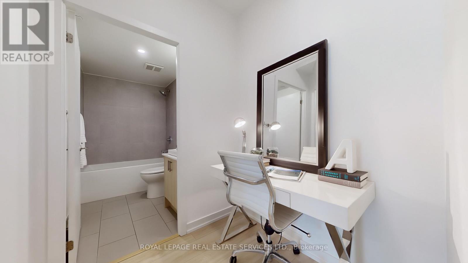 213 - 1195 The Queensway, Toronto, Ontario  M8Z 0H1 - Photo 20 - W12813134