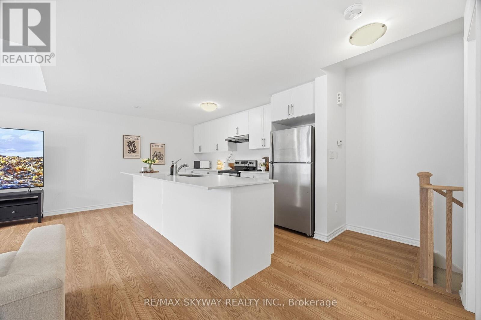 44 Springdale Avenue, Caledon, Ontario  L7C 4L4 - Photo 13 - W12813136