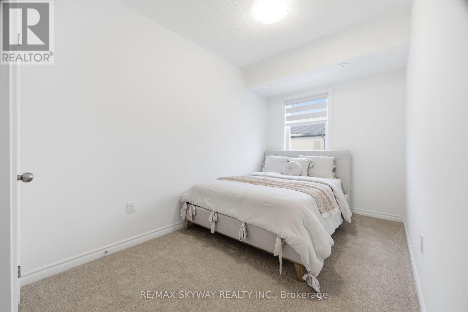 44 Springdale Avenue, Caledon, Ontario  L7C 4L4 - Photo 34 - W12813136