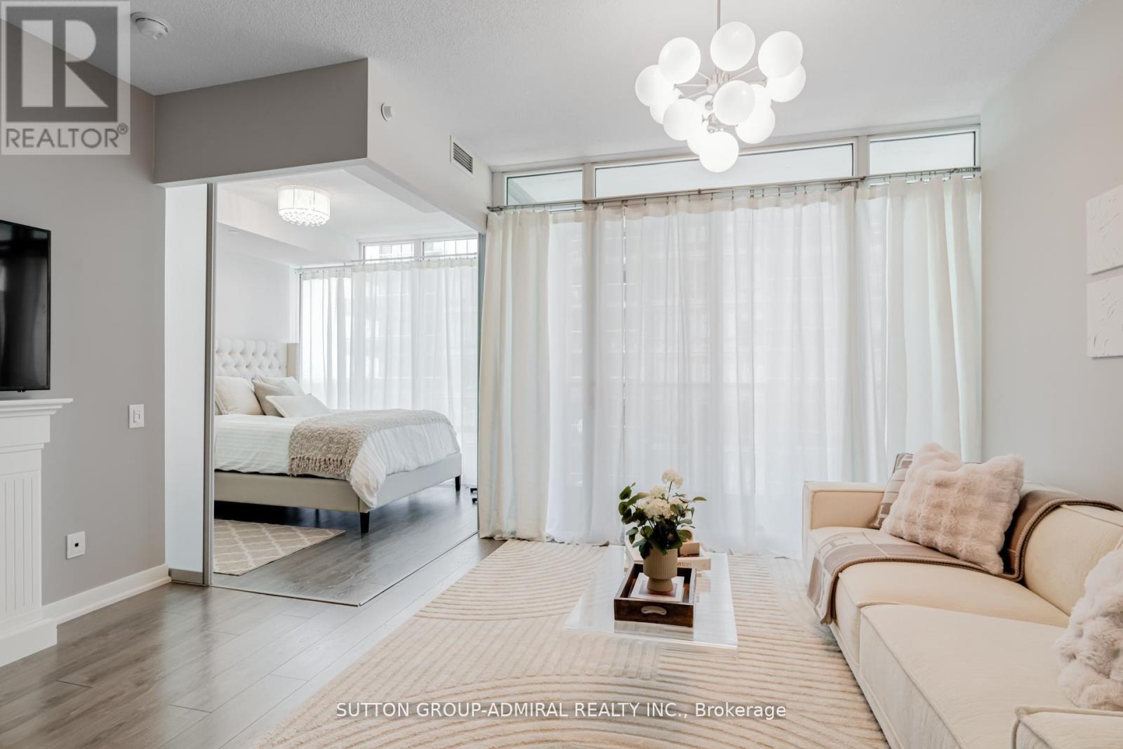 1003 - 90 Park Lawn Road, Toronto (Mimico), Ontario  M8Y 0B6 - Photo 10 - W12813142