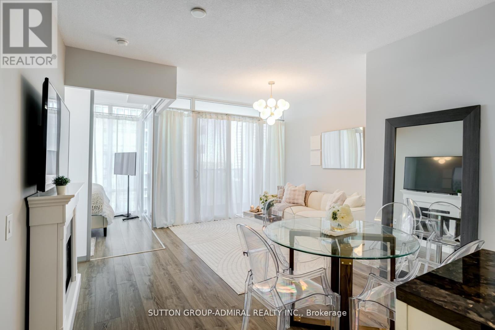 1003 - 90 Park Lawn Road, Toronto (Mimico), Ontario  M8Y 0B6 - Photo 8 - W12813142