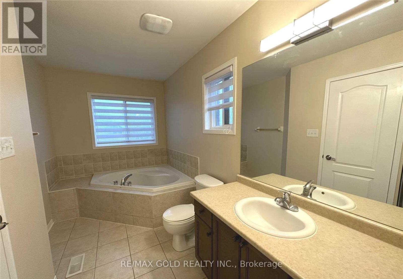 2295 Stone Glen Crescent, Oakville, Ontario  L6M 0C8 - Photo 21 - W12813154