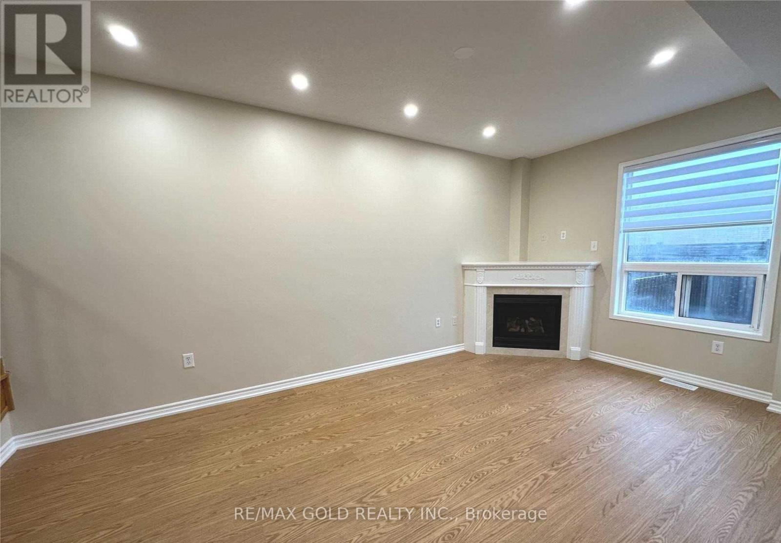 2295 Stone Glen Crescent, Oakville, Ontario  L6M 0C8 - Photo 8 - W12813154