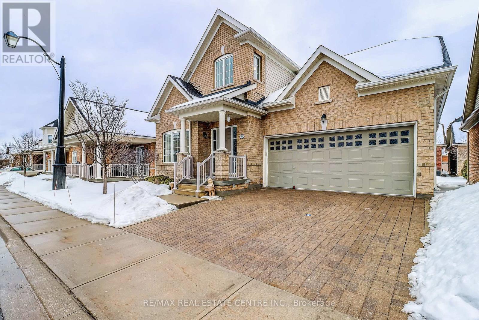 9 Jazzberry Road, Brampton, Ontario  L6R 3Y4 - Photo 2 - W12813166