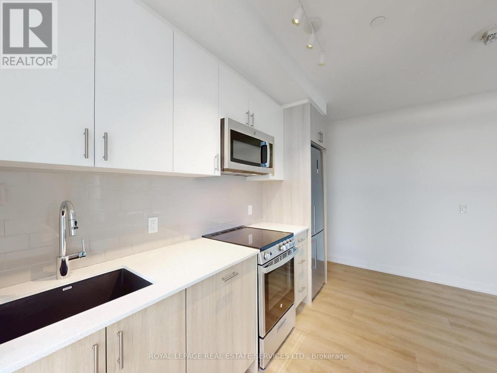 614 - 1195 The Queensway, Toronto, Ontario  M8Z 0H1 - Photo 8 - W12813208