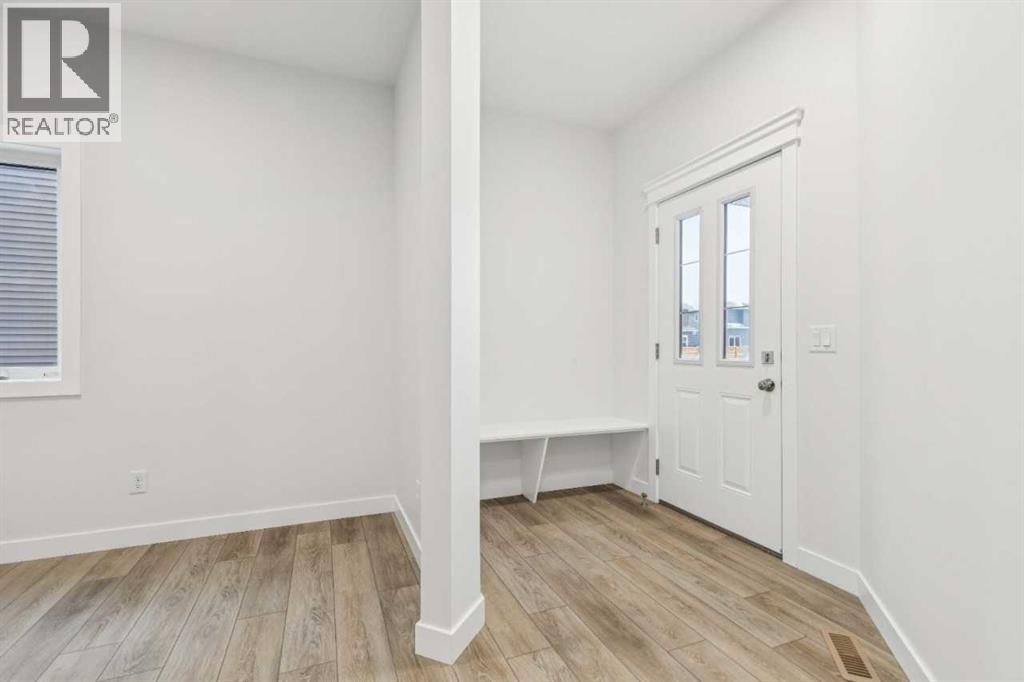 257 Dawson Wharf Road, Chestermere, Alberta  T1X 2W2 - Photo 4 - A2282298