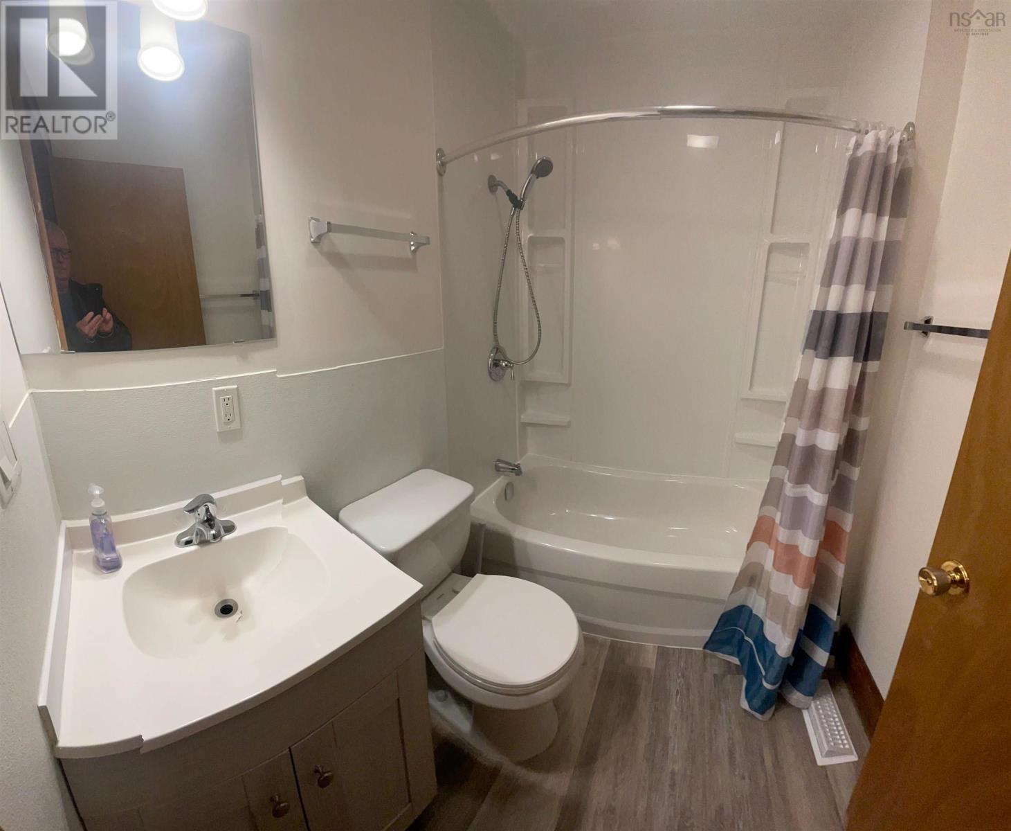 17 Howie Drive, Sydney River, Nova Scotia  B1S 1K8 - Photo 19 - 202529417