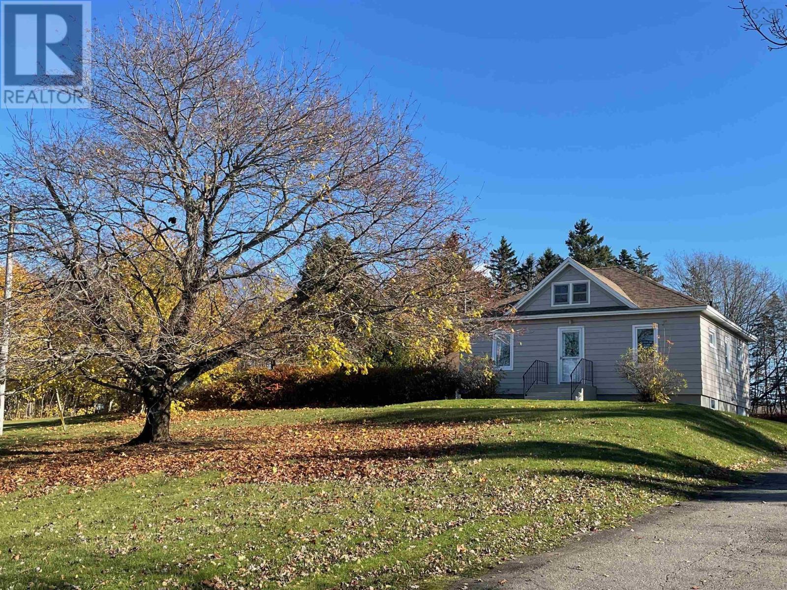 17 Howie Drive, Sydney River, Nova Scotia  B1S 1K8 - Photo 8 - 202529417