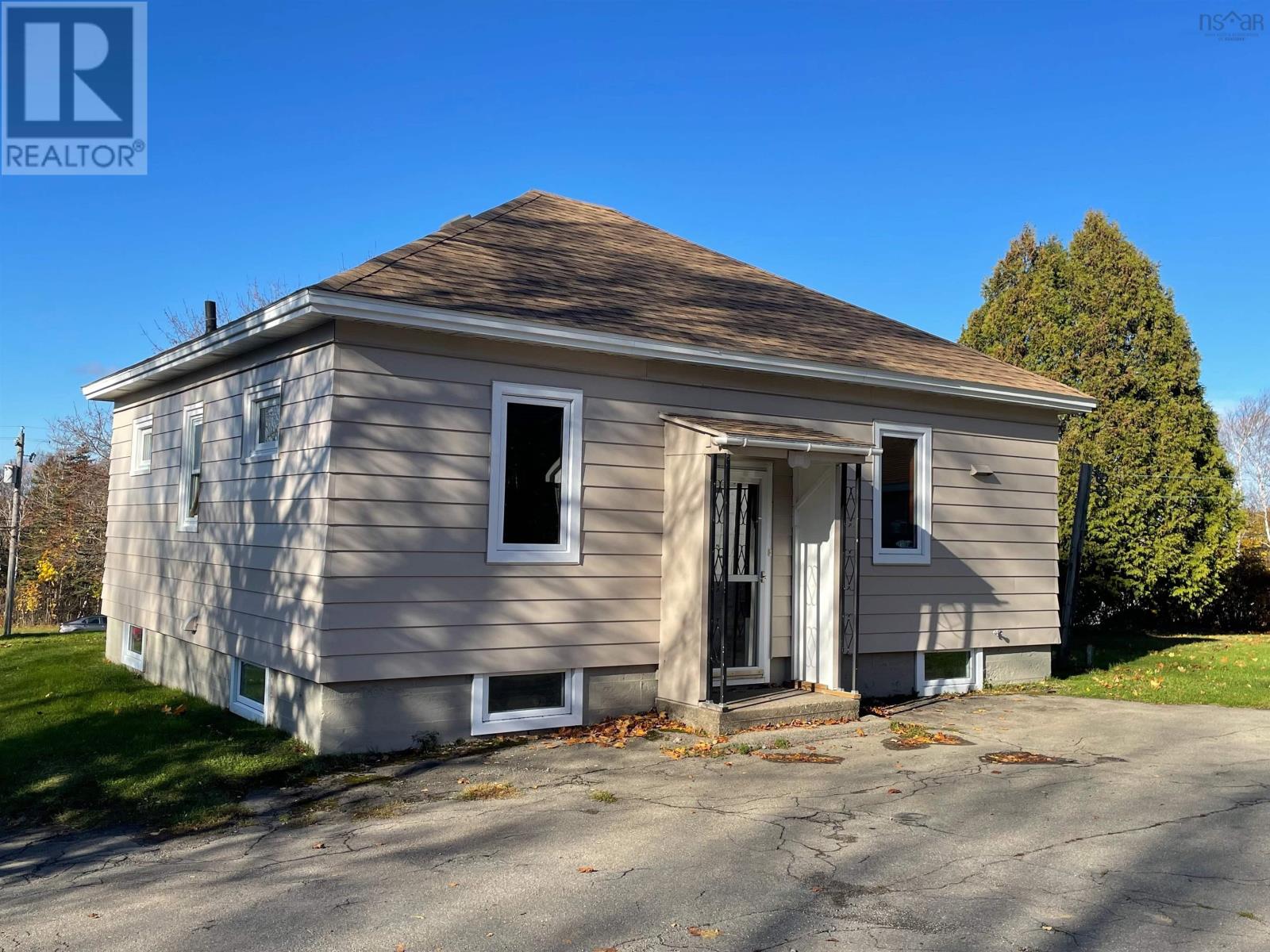 17 Howie Drive, Sydney River, Nova Scotia  B1S 1K8 - Photo 9 - 202529417