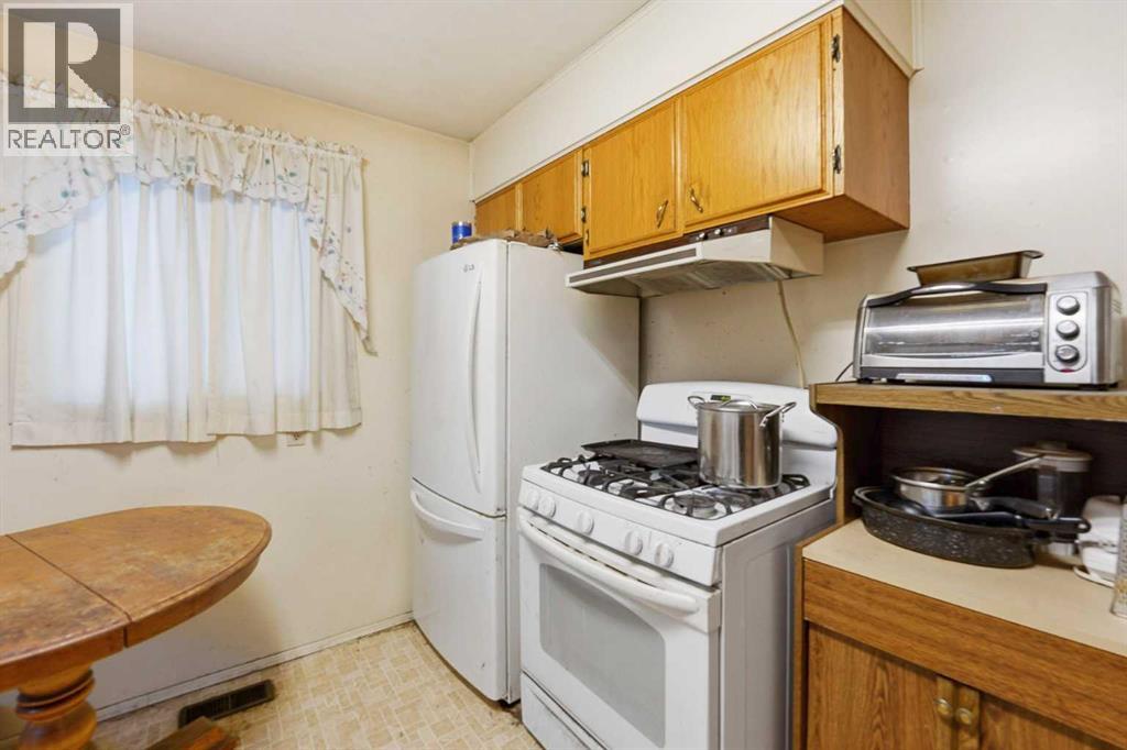 317 Centre Street, Cremona, Alberta  T0M 0R0 - Photo 9 - A2280931