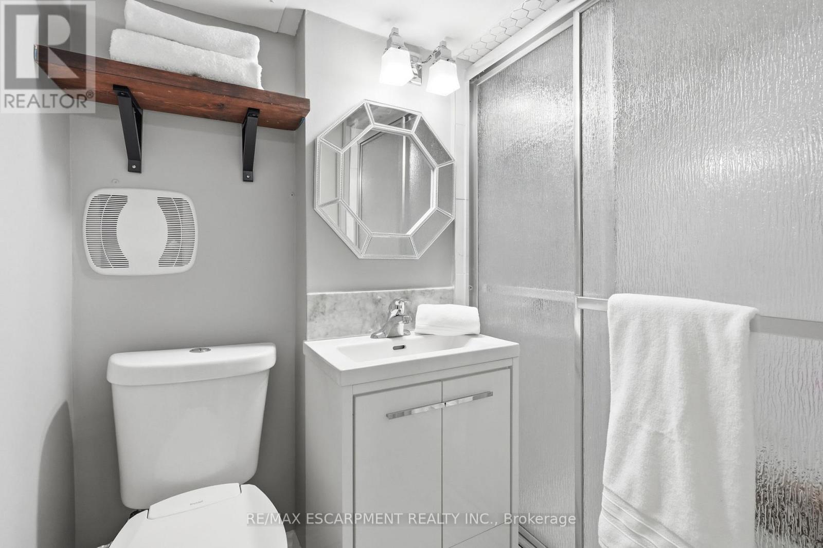 8 Elmore Drive N, Hamilton, Ontario  L8W 1T6 - Photo 30 - X12813100