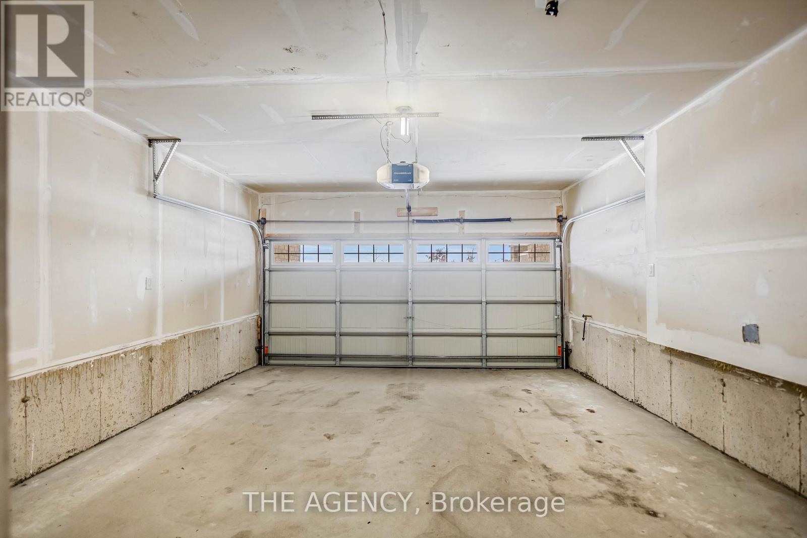 36 Maclachlan Avenue, Haldimand, Ontario  N3W 0C5 - Photo 40 - X12813130