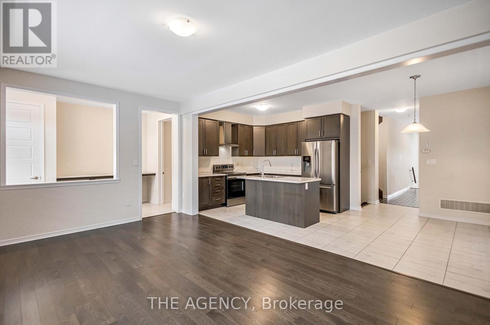 36 Maclachlan Avenue, Haldimand, Ontario  N3W 0C5 - Photo 8 - X12813130