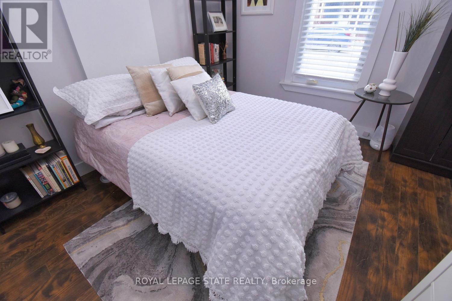 113 Steven Street, Hamilton, Ontario  L8L 5N7 - Photo 12 - X12813164