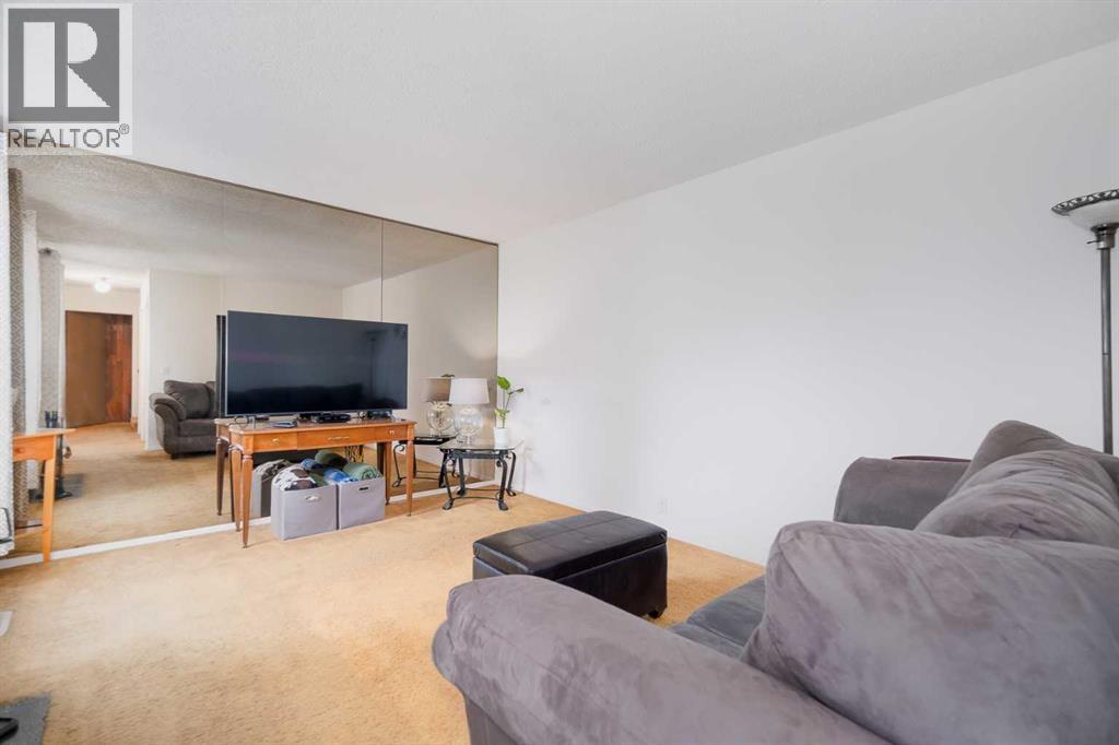 5, 3200 60 Street, Calgary, Alberta  T1Y 4K8 - Photo 15 - A2285451