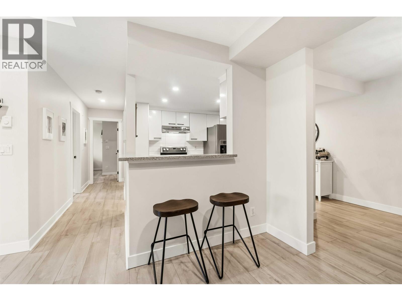 104 1423 Brunette Avenue, Coquitlam, British Columbia  V3K 7A2 - Photo 5 - R3092572