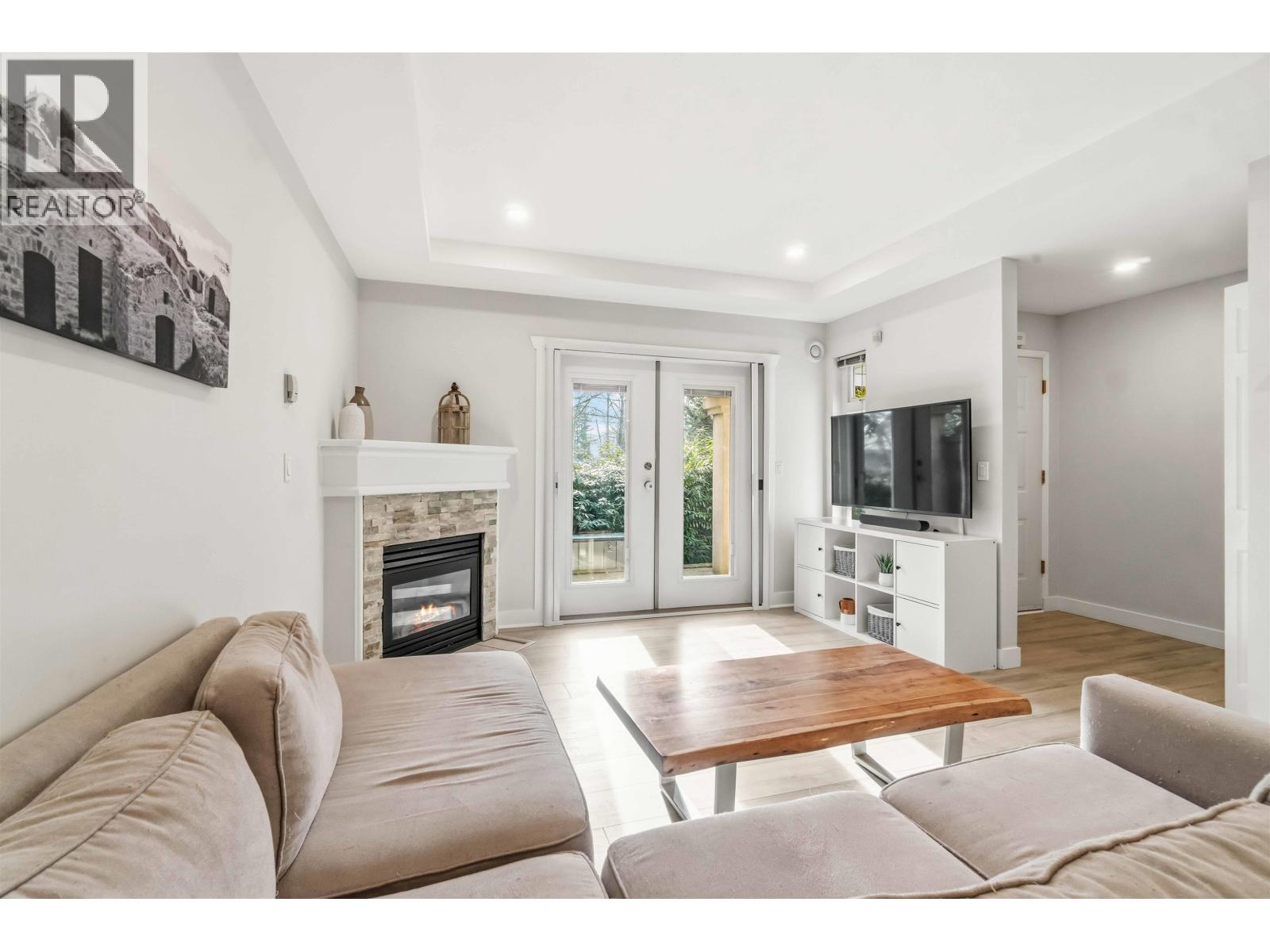 104 1423 Brunette Avenue, Coquitlam, British Columbia  V3K 7A2 - Photo 3 - R3092572