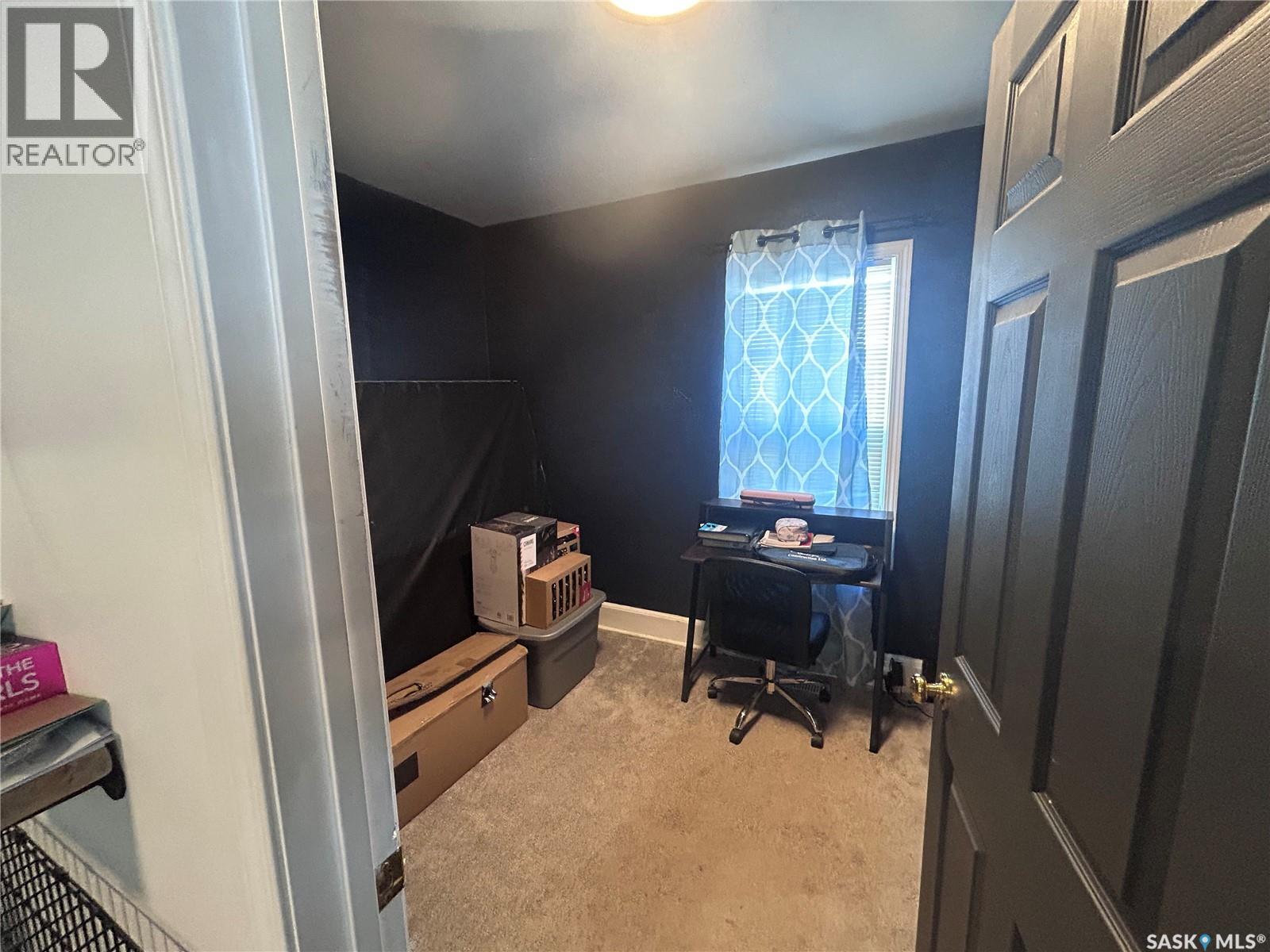 318 Aldridge Street, Bienfait, Saskatchewan  S0C 0M0 - Photo 21 - SK029030