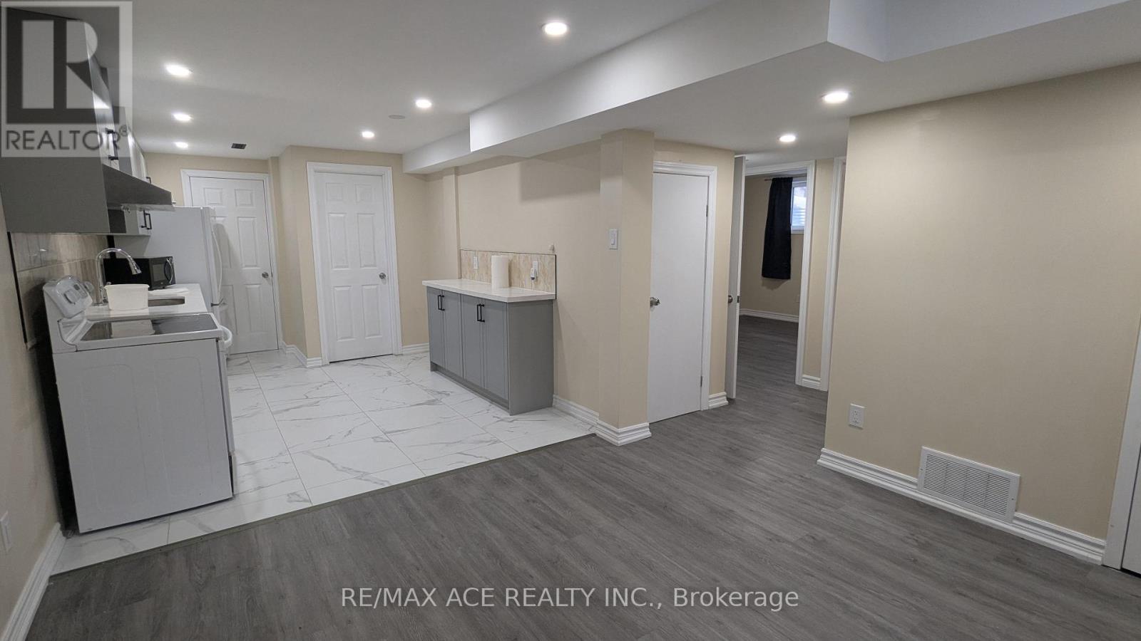 Bsmt - 106 Kirby Crescent, Whitby, Ontario  L1N 6Z7 - Photo 4 - E12810226