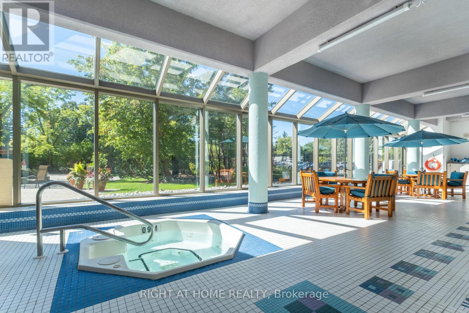 #803 - 610 Bullock Drive, Markham, Ontario  L3R 0G1 - Photo 12 - N12422232