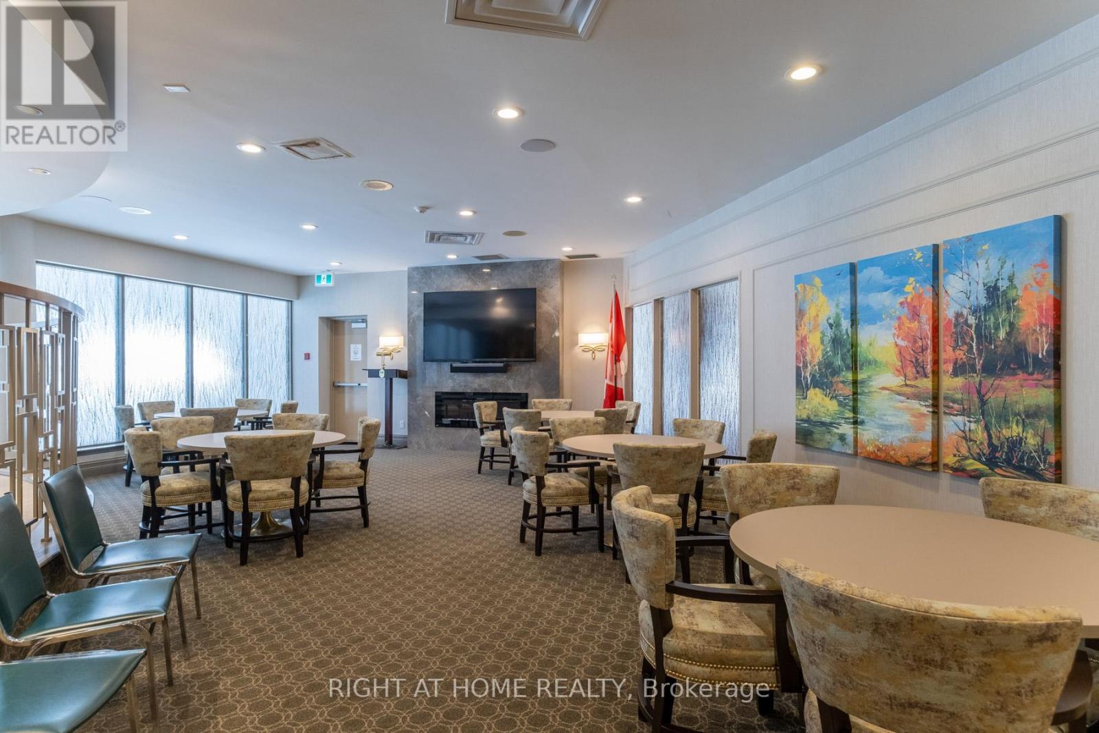 #803 - 610 Bullock Drive, Markham, Ontario  L3R 0G1 - Photo 17 - N12422232