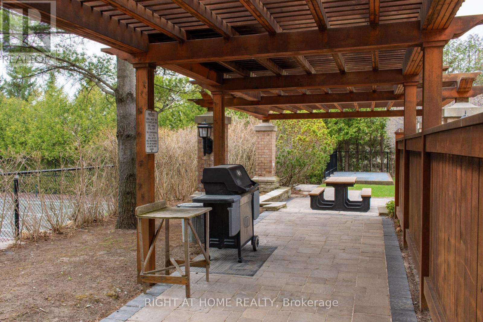 #803 - 610 Bullock Drive, Markham, Ontario  L3R 0G1 - Photo 23 - N12422232